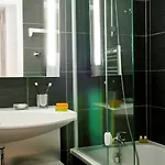 Adagio Paris 4* Montrouge