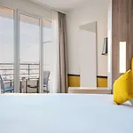 Apart-hotel Adagio Paris 4*