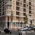 Adagio Paris 4*