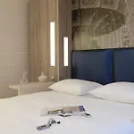 Adagio Paris 4*