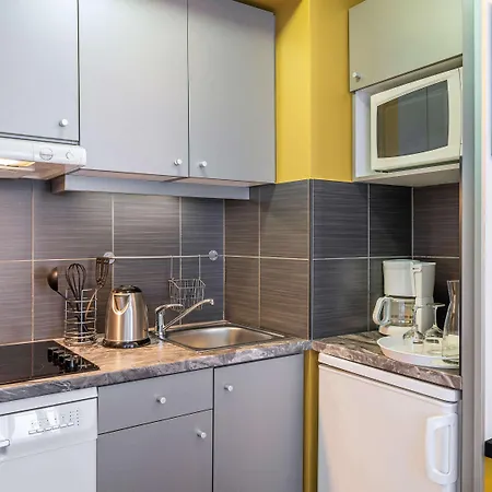 Adagio Paris Lägenhetshotell Montrouge