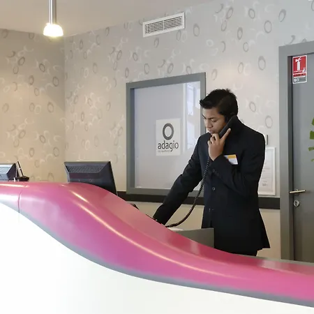 Adagio Paris Lägenhetshotell Montrouge