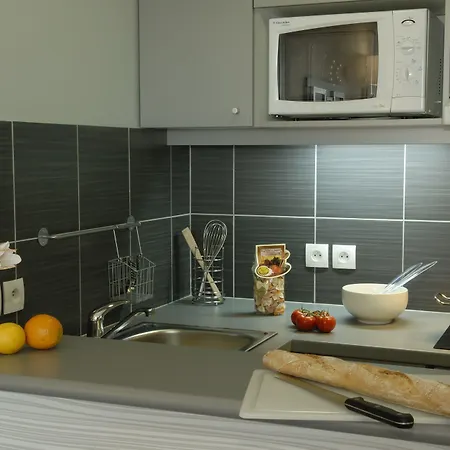 Adagio Paris Lägenhetshotell Montrouge