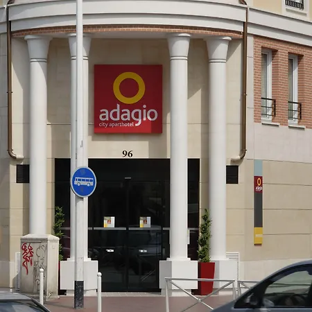 Adagio Paris Hotel apartamentowy 4*