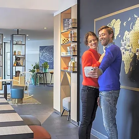 Adagio Paris 4*