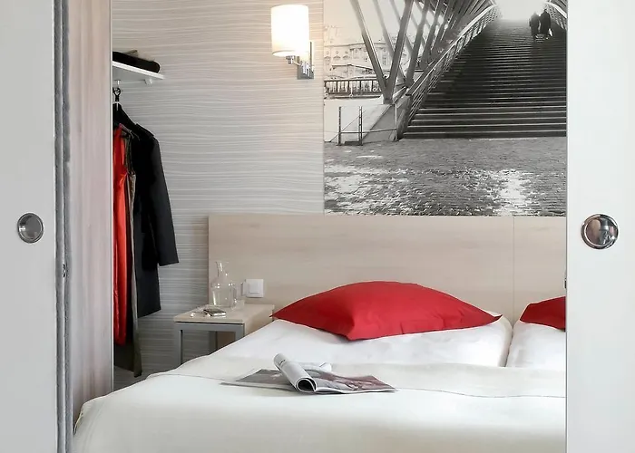 Adagio Paris