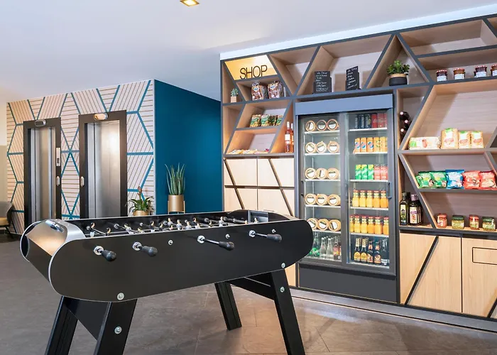 Adagio Paris 4*