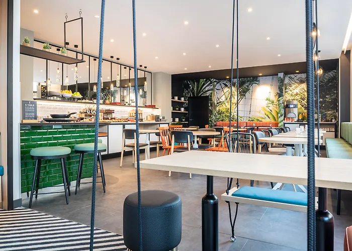Апарт-отель Adagio Paris 4*