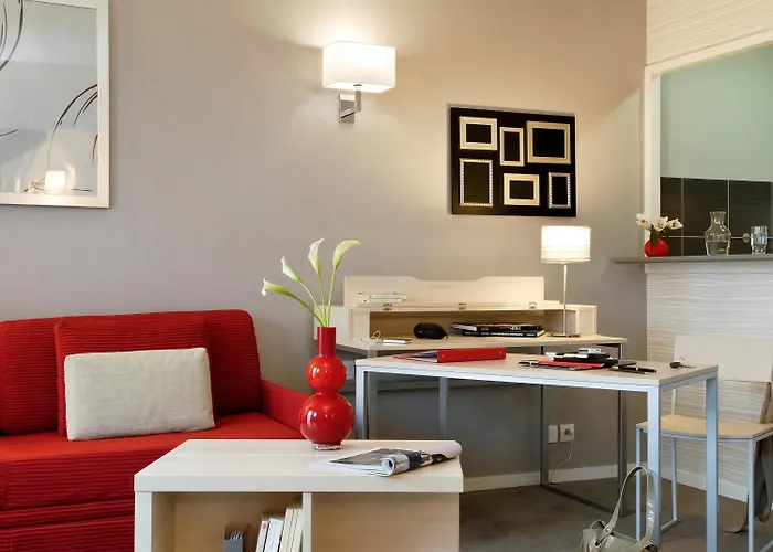 Adagio Paris Апарт-отель