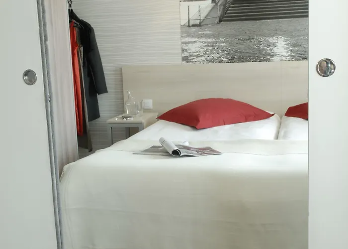 Adagio Paris Апарт-отель 4*