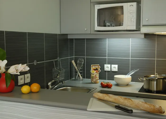 Adagio Paris Апарт-отель Монруж