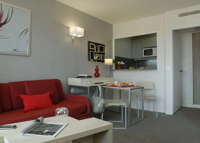 Adagio Paris Апарт-отель Монруж