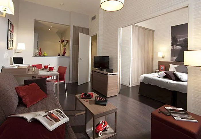 Adagio Paris Апарт-отель 4*